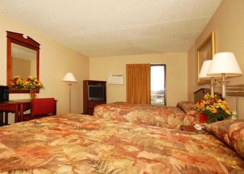Rodeway Inn Норфолк Екстер'єр фото