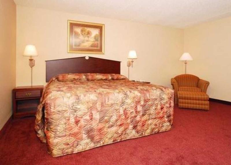 Rodeway Inn Норфолк Екстер'єр фото