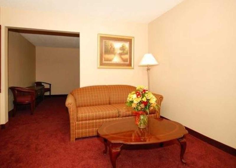 Rodeway Inn Норфолк Екстер'єр фото